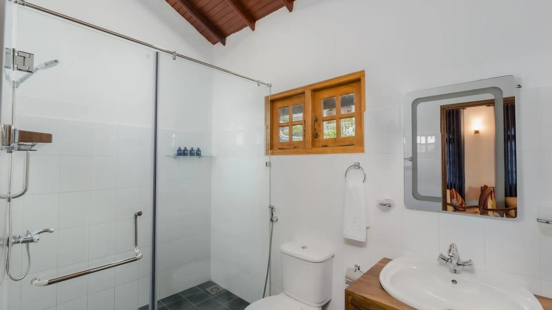 Paradise Holiday Village Νεγκόμπο
