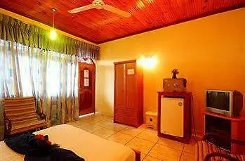 *** Hotel Paradise Holiday Village Negombo Sri Lanka
